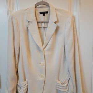 Lafayette 148, NWT, 100% Silk Blazer